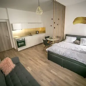https://prague-friendly-apartments-in-prague.praguehotelsweb.com